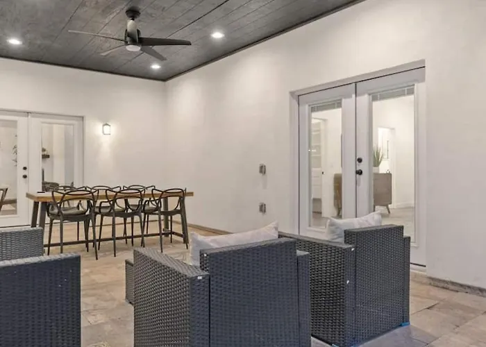Just Listed Modern Classy 4 Bdrm Heart Of Oldtown * Scottsdale