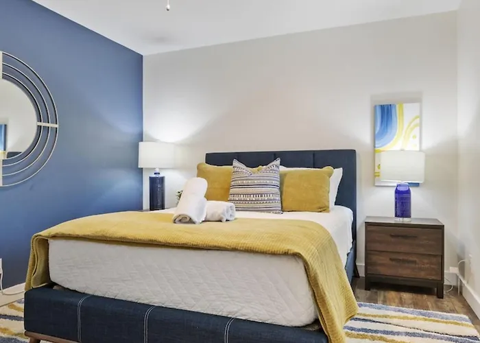 Just Listed Modern Classy 4 Bdrm Heart Of Oldtown *