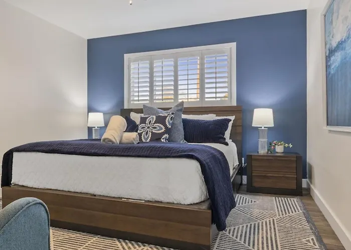 Holiday home Just Listed Modern Classy 4 Bdrm Heart Of Oldtown