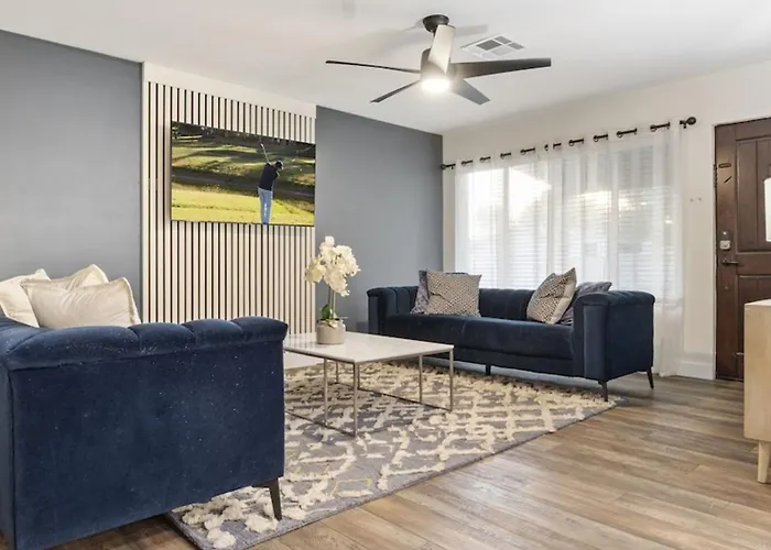 Just Listed Modern Classy 4 Bdrm Heart Of Oldtown Scottsdale