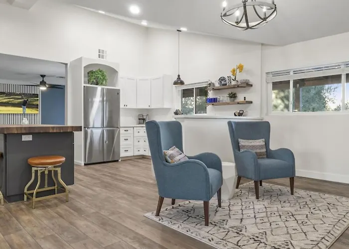 Just Listed Modern Classy 4 Bdrm Heart Of Oldtown * Scottsdale
