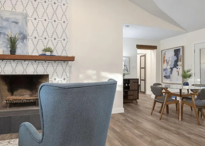 Just Listed Modern Classy 4 Bdrm Heart Of Oldtown Scottsdale
